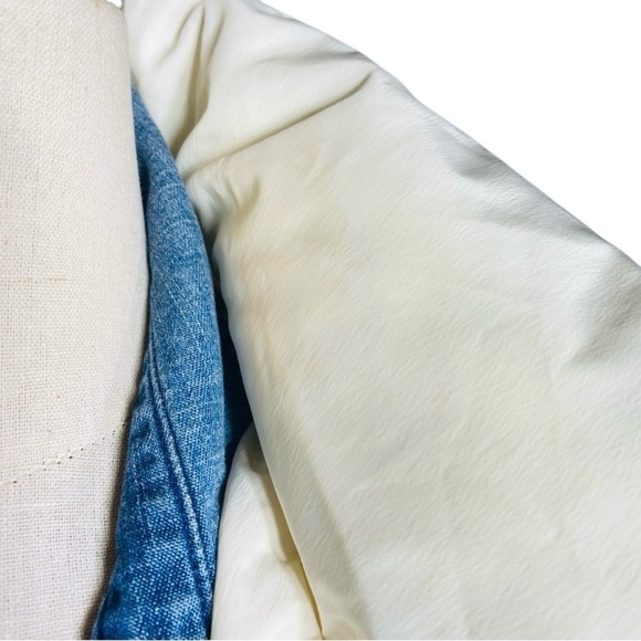 Bucket List Boutique Cream Puffer Vest - Picture 10 of 13